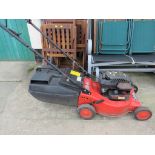 ROVER LAWNMOWER WITH BRIGGS AND STRATTON QUATTRO PETROL ENGINE