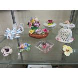 ASSORTED POSIES, TRINKET BOXES AND DRESSING TABLE CHINAWARE, TOGETHER WITH FOUR BROOCHES SET WITH