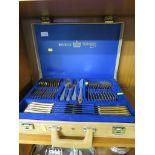 SBS SOLINGEN CANTEEN OF STAINLESS STEEL AND GOLD PLATED CUTLERY IN CARRY CASE