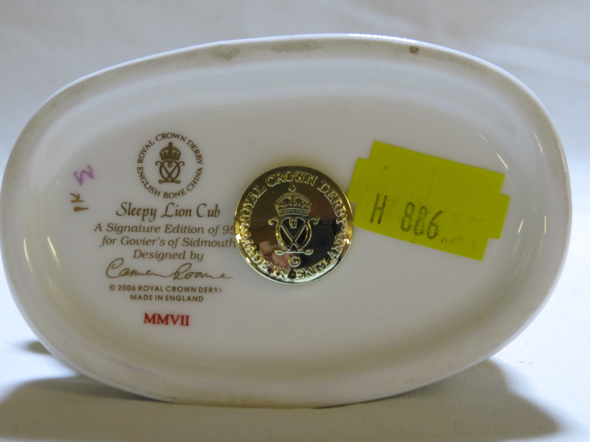 Two Royal Crown Derby signature editions paperweights designed by Cameron Roome of 950 for Goviers - Image 6 of 8