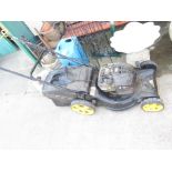 MCCULLOCH M51 PETROL SELF PROPELLED LAWN MOWER WITH BRIGGS AND STRATTON 625 SERIES ENGINE