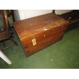 LARGE CEDAR WOOD LIFT TOP STORAGE BOX WITH METAL BANDING