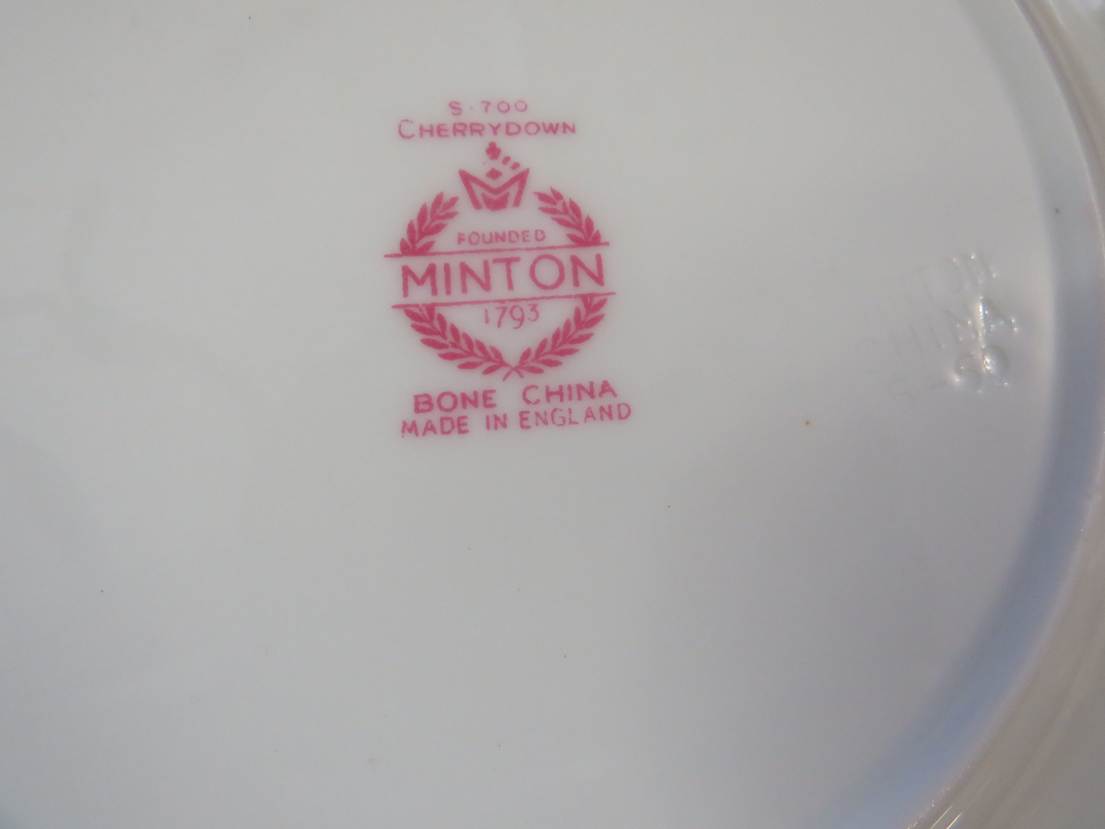 SELECTION OF CHINA DINNER WARE - MINTON 'CHERRYDOWN' AND ROYAL DOULTON 'PILLAR ROSE' - Image 2 of 3