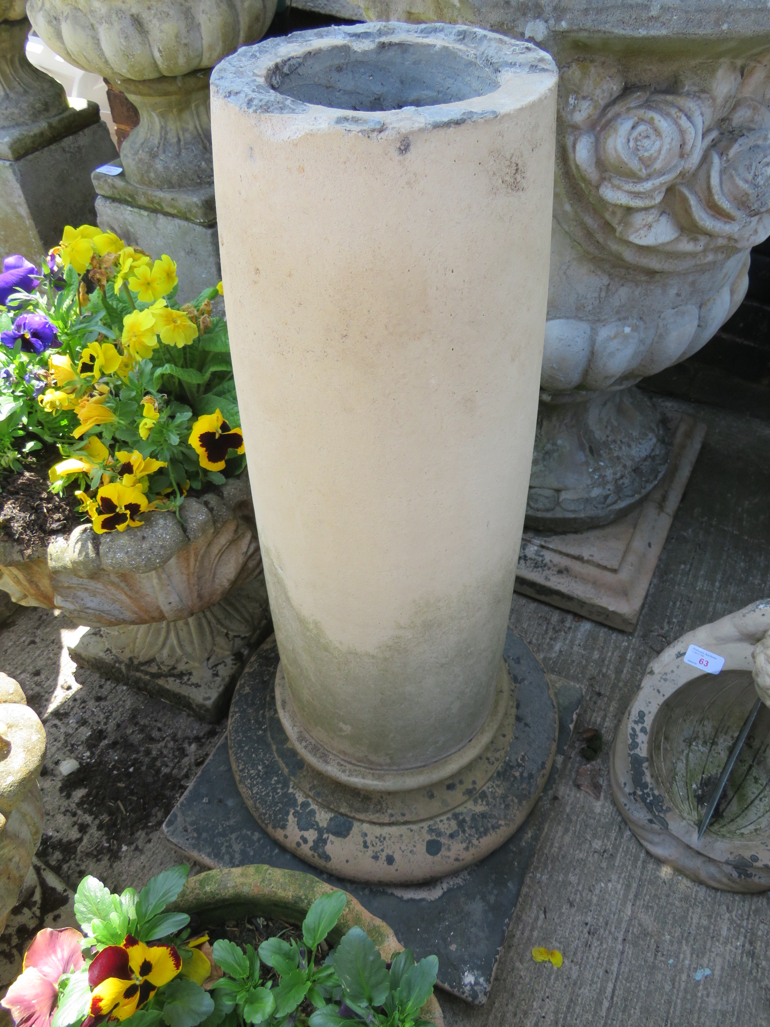 HOLLOW COMPOSITE STONE COLUMN AND STAND - Image 4 of 5