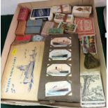 ASSORTED VINTAGE CIGARETTE CARDS INCLUDING JOHN PLAYER CIGARETTE CARD ALBUMS AND VARIOUS LOOSE