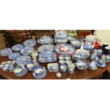 LARGE SELECTION OF BLUE AND WHITE PATTERNED CHINAWARE INCLUDING COPELAND SPODE'S ITALIAN