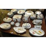 ROYAL WORCESTER 'EVESHAM VALE' AND SIMILAR DINNER AND TEA WARE INCLUDING LIDDED TUREEN, SERVING