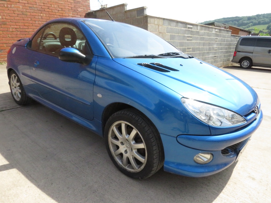 BLUE PEUGEOT 206CC ALLURE, TWO DOOR COUPE CONVERTIBLE, LJ04 JWM REGISTERED 18/03/04, 1997CC PETROL