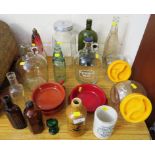 VINTAGE COMMERCIAL GLASSWARE INCLUDING VICTORIA WINE AND TYLERS WINE MERCHANTS FLAGONS, CODD