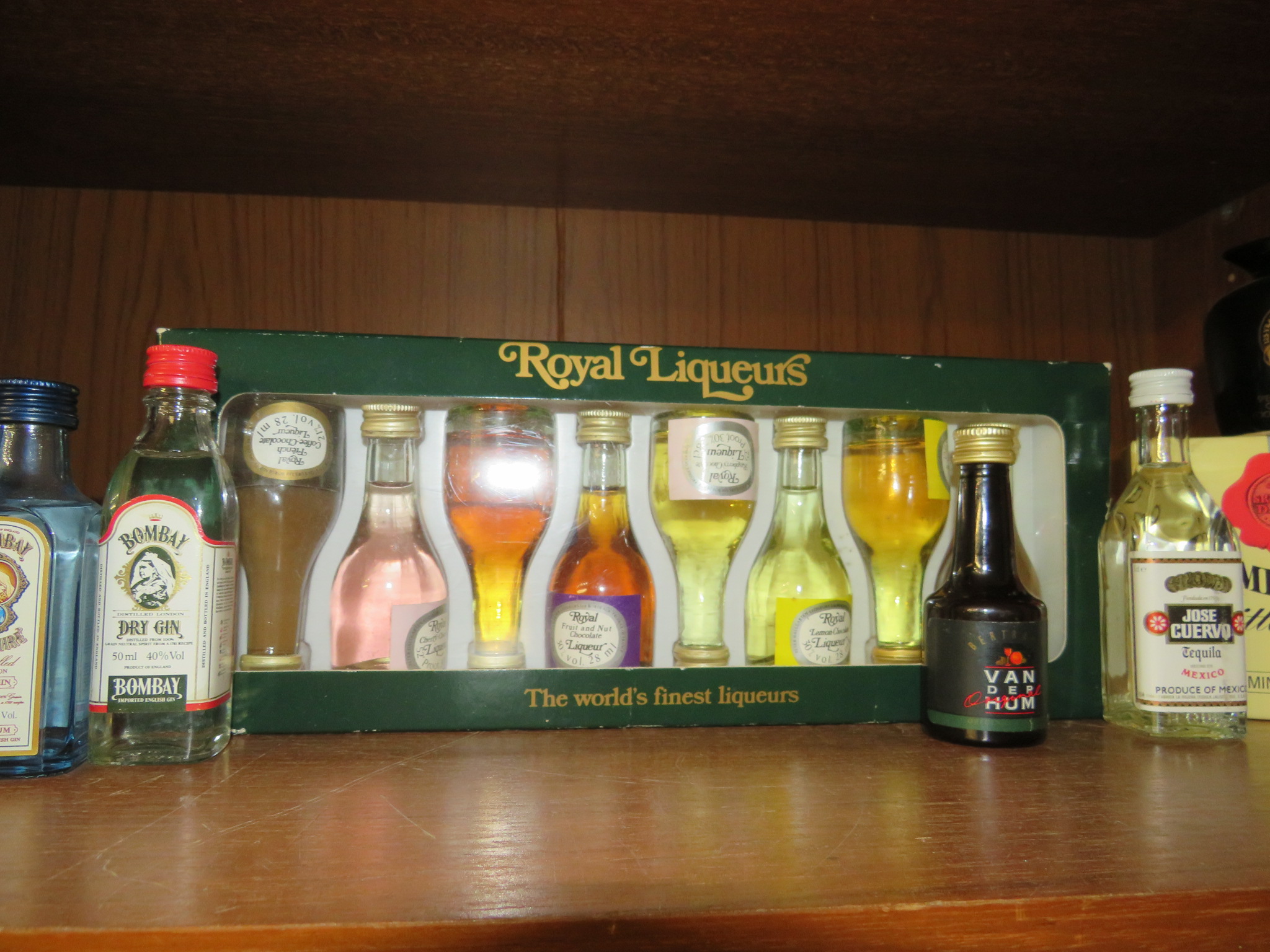 Selection of miniatures including Royal Liqueurs presentation pack, two bottles of Bombay Sapphire - Image 3 of 4