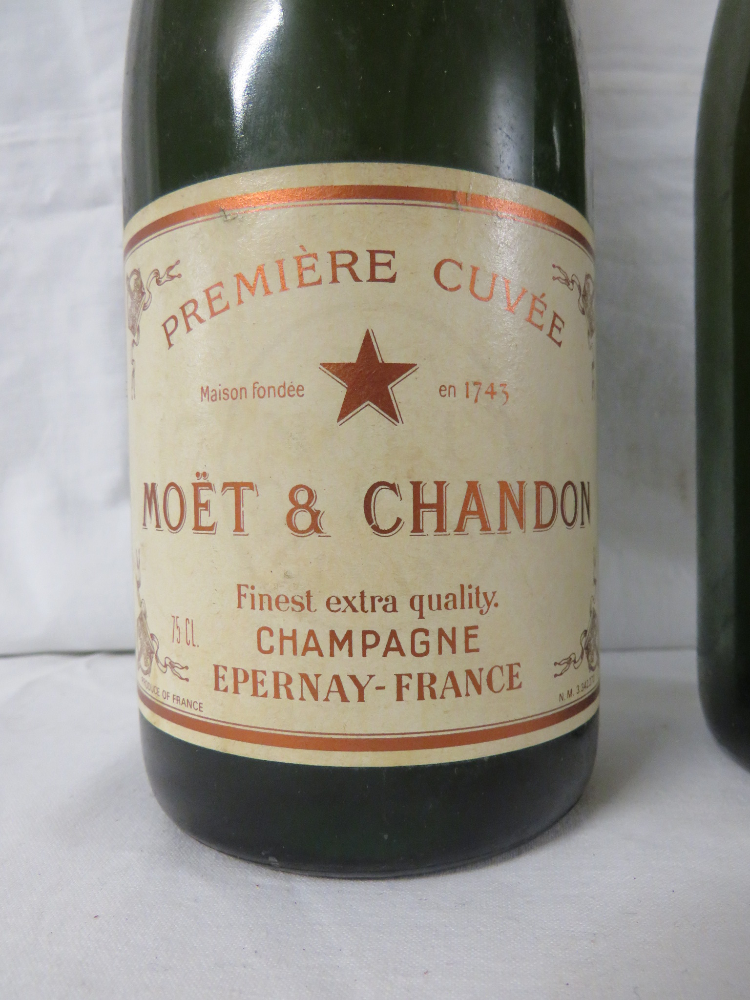 Bottle of Moet & Chandon Premiere Cuvee finest extra quality champagne 75cl and bottle of - Image 2 of 3