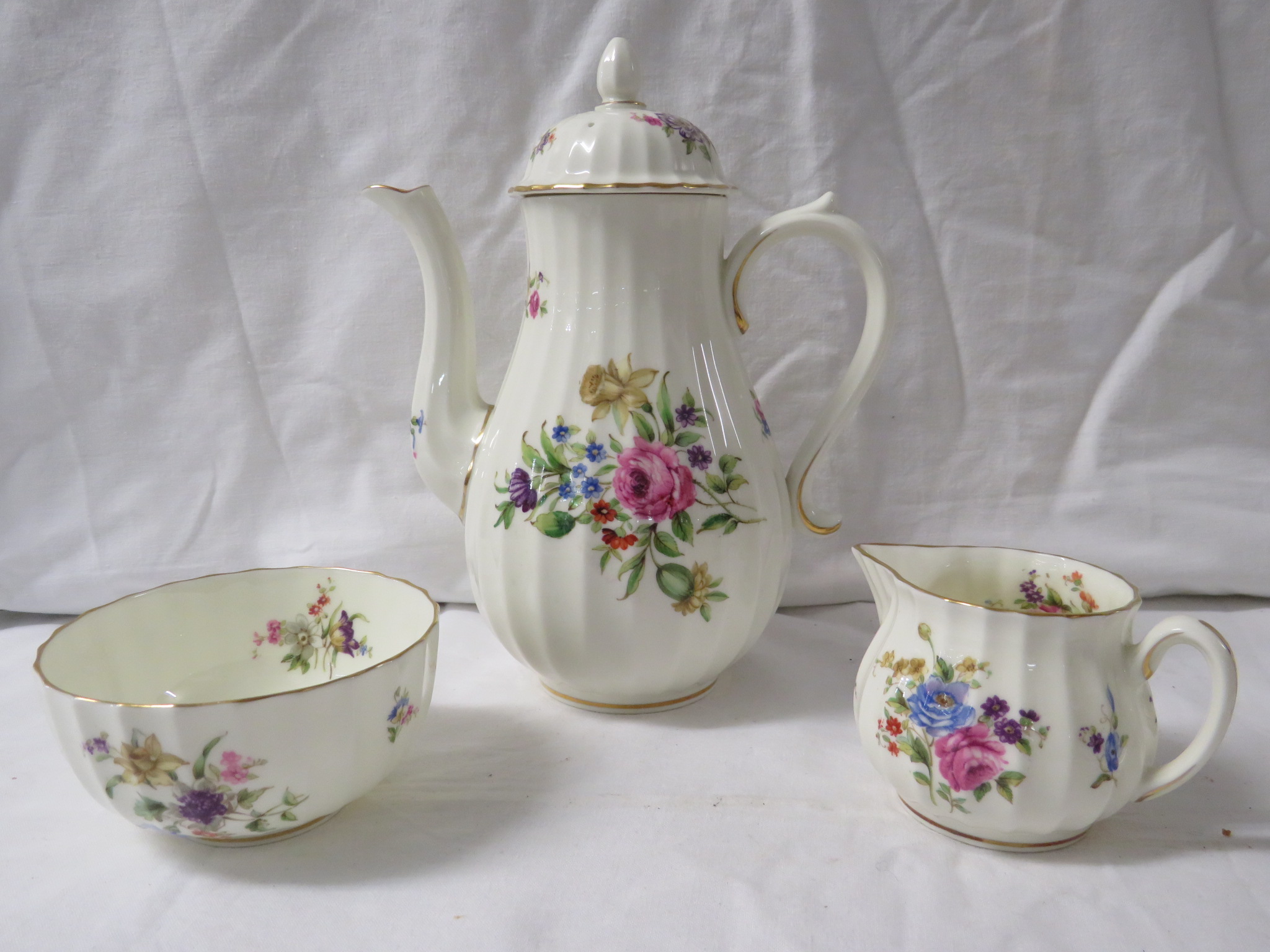 Royal Worcester Roanoke nine setting fluted coffee service with coffee pot, sugar bowl and milk jug, - Image 2 of 5