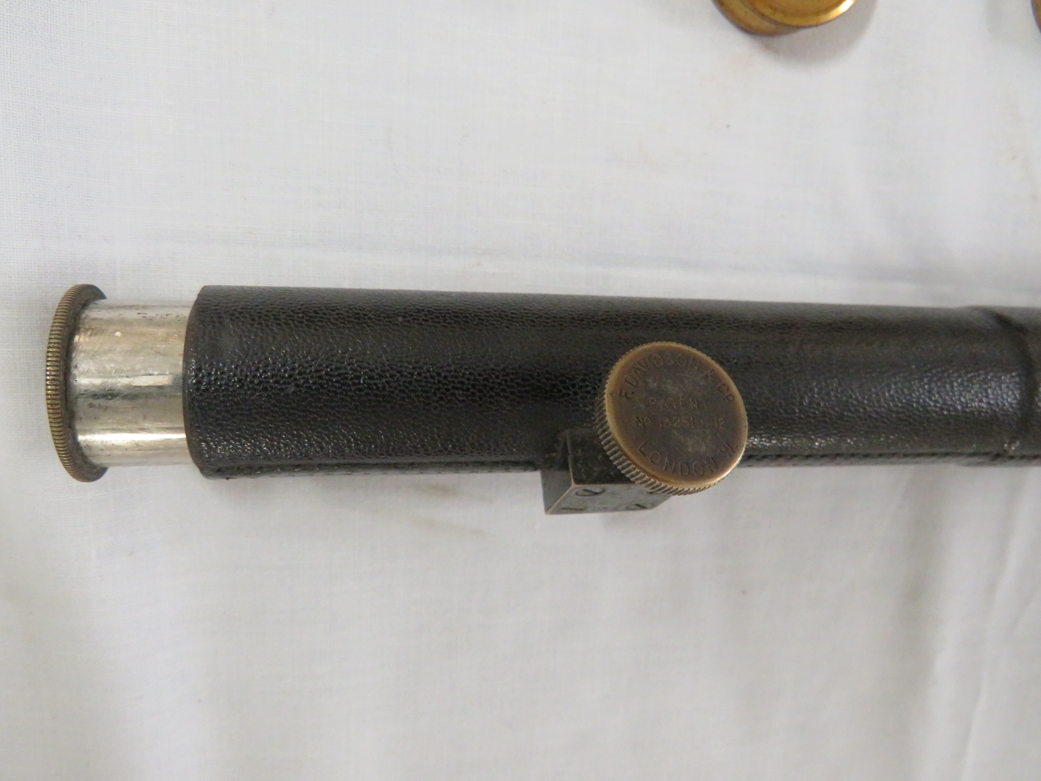 Davon patent micro-telescope, brass tube covered in black leather, with three internal lenses - - Image 3 of 4