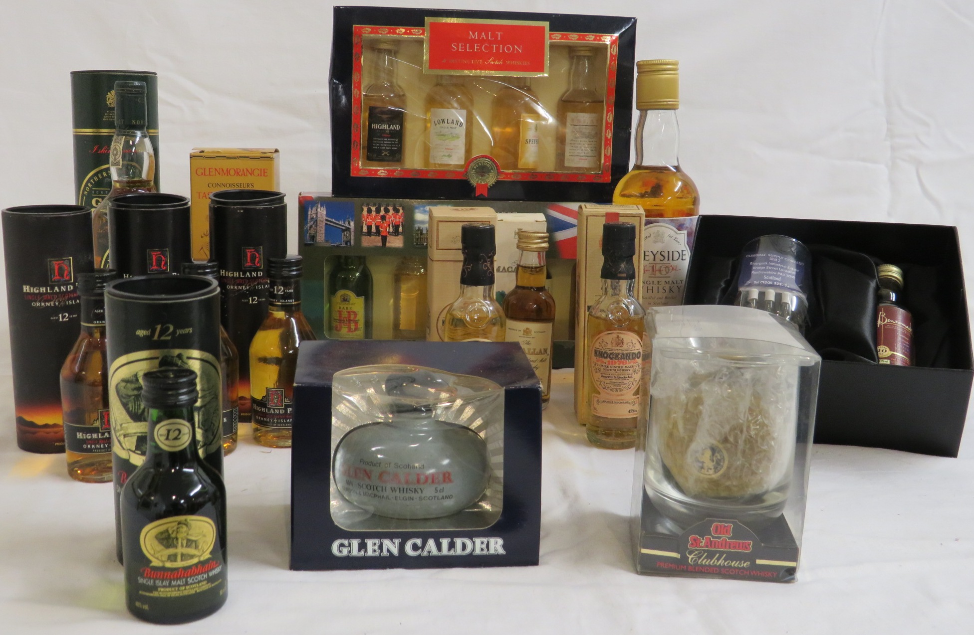 Selection of whisky miniatures and presentation packs including boxed Glen Ord single malt 20cl, two