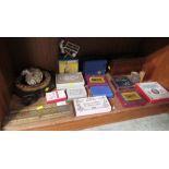 SHELF OF VINTAGE GAMES INCLUDING CRIBBAGE BOARD AND PLAYING CARDS, TOGETHER WITH MAHOGANY CARD BOX