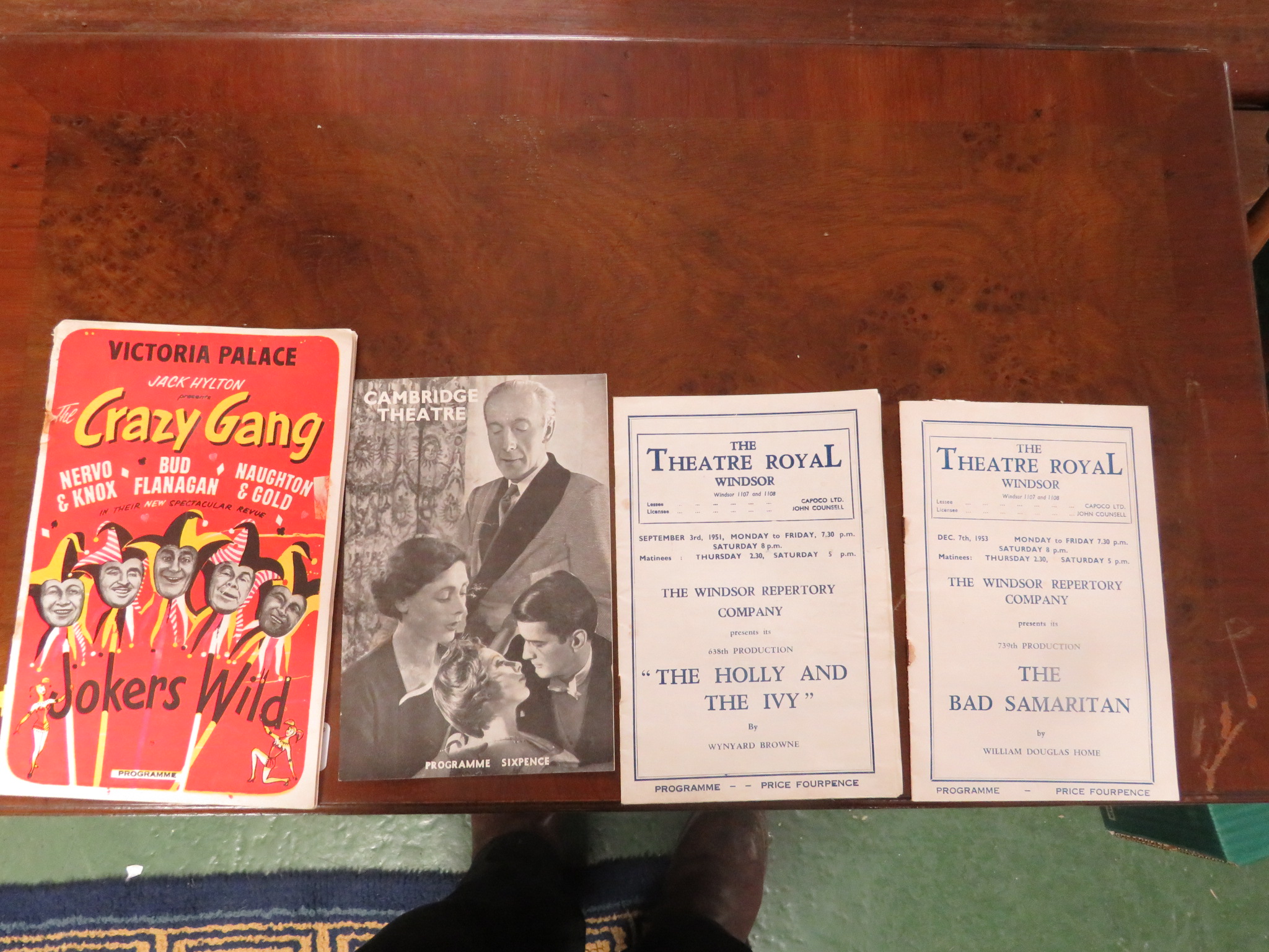 SELECTION OF VINTAGE MOTOR RACING PAMPHLETS AND GUIDES, TOGETHER WITH THEATRE PROGRAMS - Image 4 of 4
