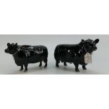 Beswick Aberdeen Angus bull 1562 and cow 1563 (restored leg)
