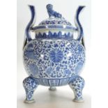 19th Century Chinese blue & white lidded censer Jar & cover decorated with a fine scrolling lotus