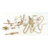 9ct Victorian rose gold Albert T-bar and links, 9ct bar brooch, and various other 9ct gold charms,