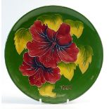 Moorcroft Year collectors plate 1983, Hibiscus signed by Walter Moorcroft,
