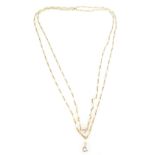 Victorian yellow gold ladies long link Guard / Muff chain, length 140cm, 29 grams.