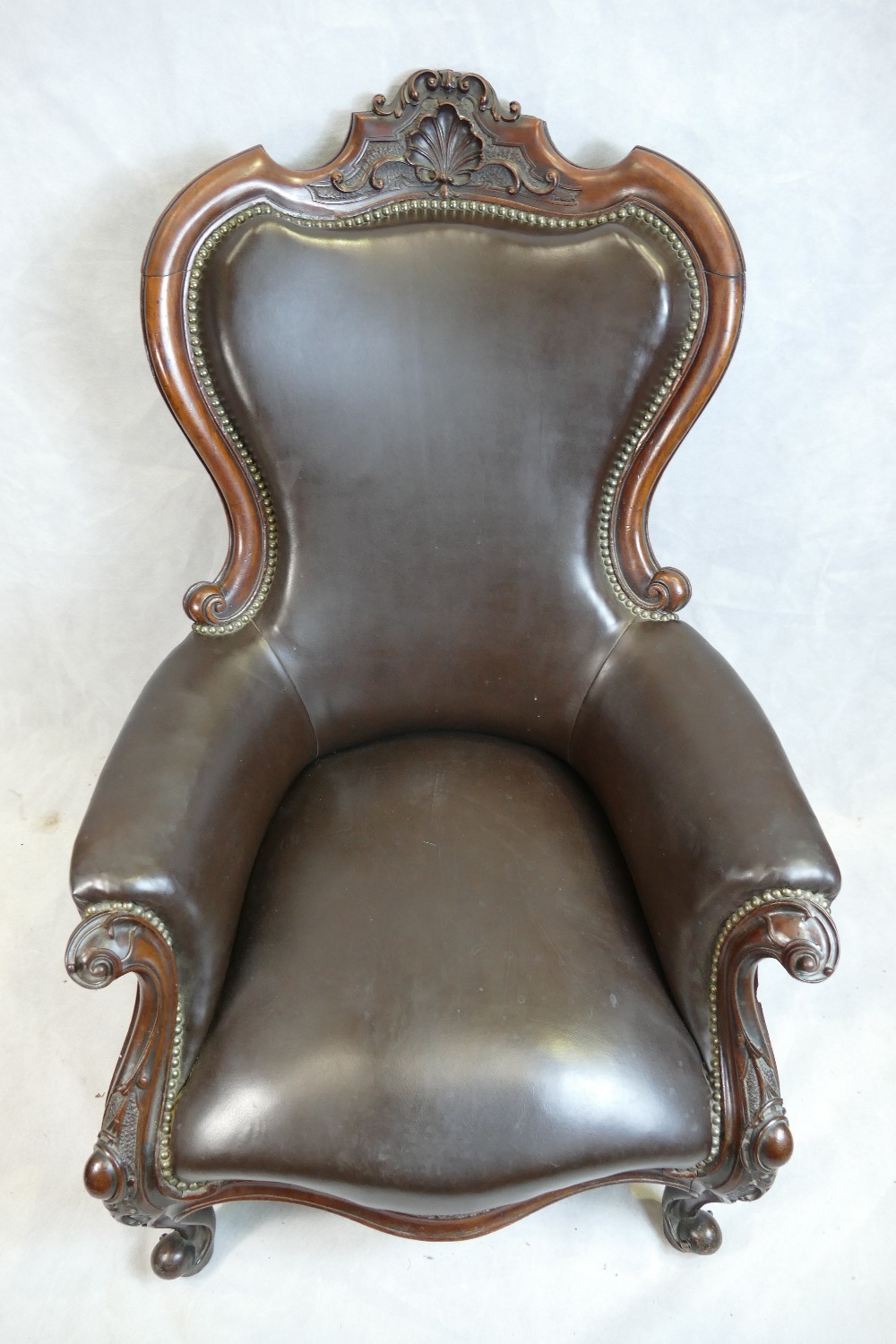 19th century french Louis XV style mahogany leather armchair - Image 2 of 5