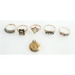 5 x various gold rings, 4 x 9ct, one unmarked but appears of higher carat.