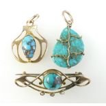 9ct gold Art Nouveau pendant set with aqua stone,