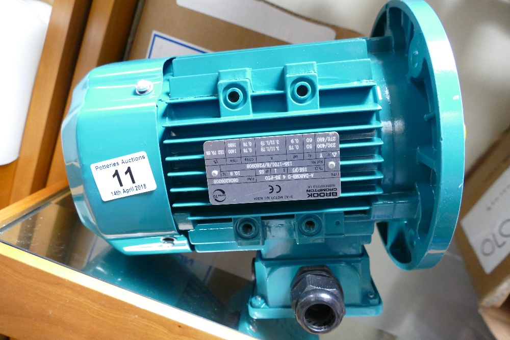 Brooke Compton series 10 3-AC motor (IEC 60034) and Comet YA75 piston pump (2). - Image 4 of 4