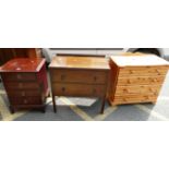 Oak 1920's chest of two drawers,