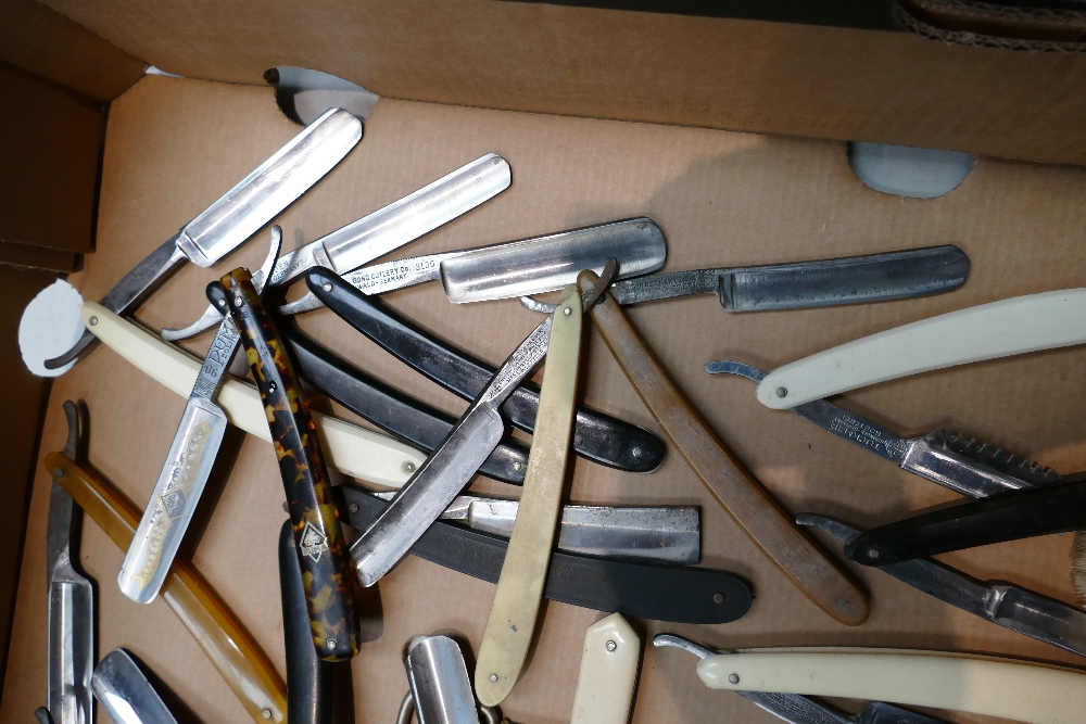 A collection of cut throat razors and strops from makers to include puma, A B Hop, Clarke, - Image 3 of 4