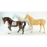 Beswick Grey Racehorse (damaged ear) Stocky Jogging Mare 855,