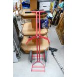 Welders single cylinder trolley in red