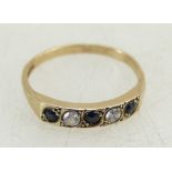 9ct Gold Diamond and Sapphire ladies ring, size Q, 2.