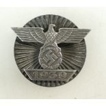 WW2 German 1939 silver screw back clamshell spange bar to iron cross 1st class badge,