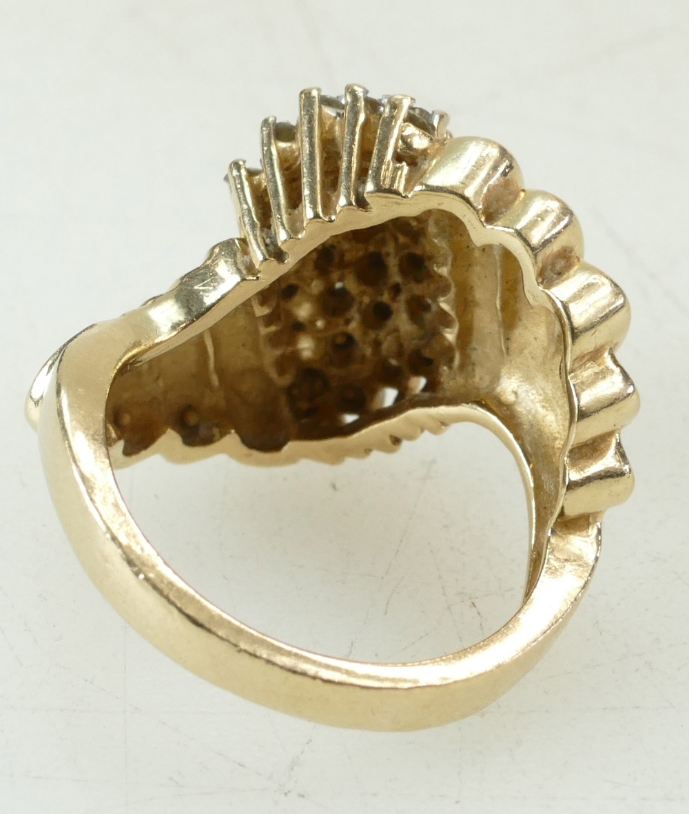 14ct yellow gold diamond cluster ring, size K-L, 8. - Bild 3 aus 4