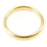 22ct gold wedding ring, size J, 5.