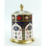 Royal Crown Derby storage jar & cover decorated in the Old Imari 1128 design, height 21cm,