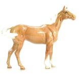 Beswick early light Palomino Swish Tail horse 1182 ( 1 front leg restored)