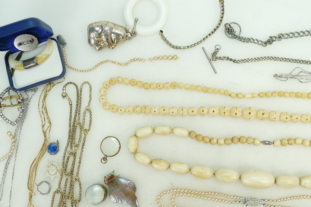 Quantity of jewellery including some silver, pocket watch, chains, parasol handle, earrings, - Bild 4 aus 5