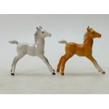 Beswick foal 836 in palomino gloss and another similar foal in grey gloss (2)