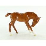 Beswick foal with head down 947 in chestnut gloss