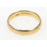 22ct Gold wedding ring / band 5.