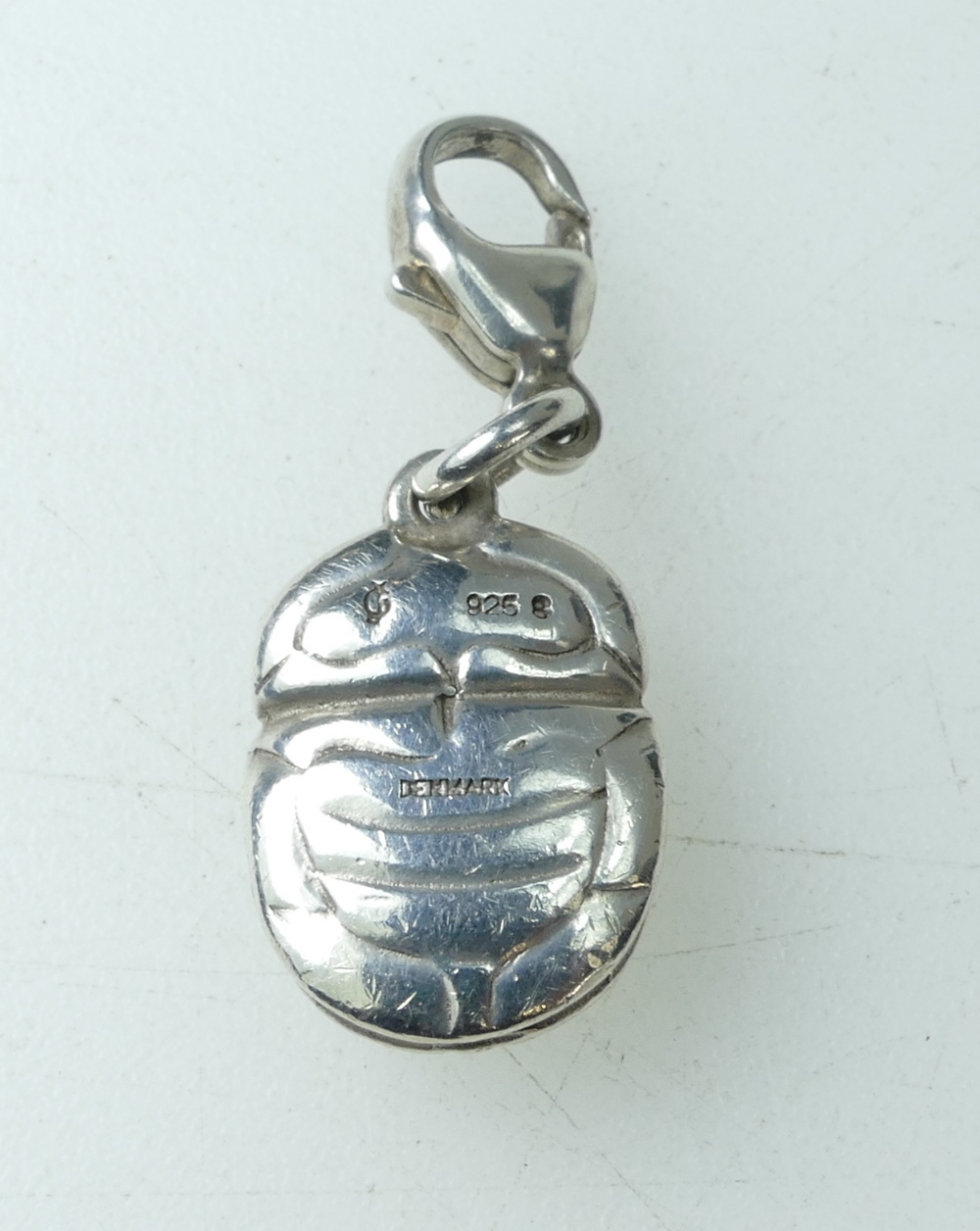 GEORG JENSEN charm SCARAB BEETLE in original inner and outer box. 6g. 30mm long inc. clip. - Bild 2 aus 2