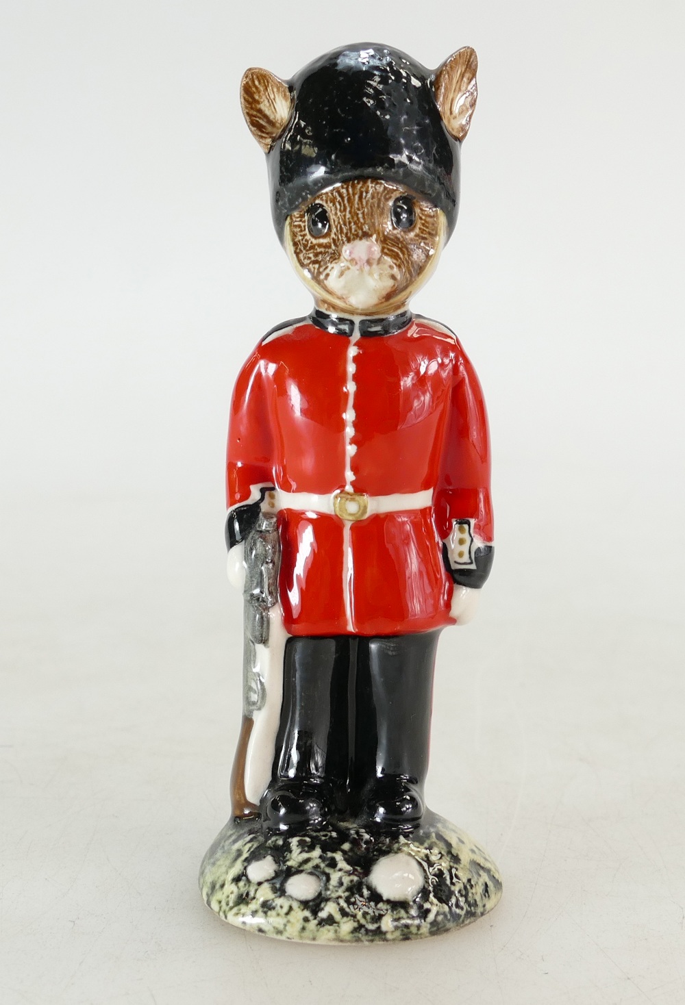 Royal Doulton Bunnykins figure Guardsman DB127,