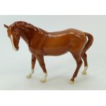 Beswick chestnut Mare 976 (front & rear leg with good restoration)