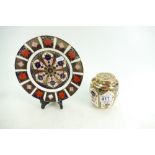 Royal Crown Derby Old Imari ginger jar and wall plate (2)