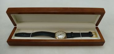 9ct gentleman's 1960s vintage Tudor mechanical wristwatch with seconds dial and leather strap