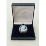 9ct gold hallmarked mounted unusual blue cameo brooch & pendant combined - 50mm high, weight 10.4g.