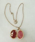 9ct gold necklace and locket, 11.